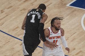 马刺首节手握19分领先 创NBA总决赛历史客队首节最大领先纪录